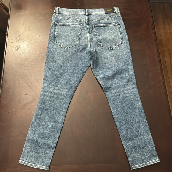 Express High Rise Skinny - Picture 2 of 4
